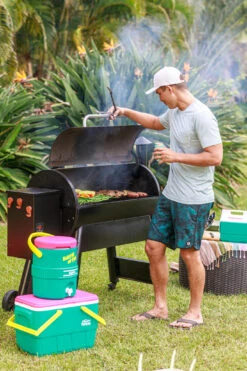 IGLOO Retro Barrel Of Fun 2 Gallon 10 IGLOO Retro Barrel Of Fun 2 Gallon -Outdoor Camping Store k35cb0469941dd12c697b59ec20b0c536